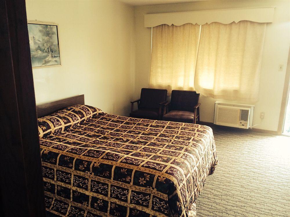 פיבודי Plaza Inn מראה חיצוני תמונה